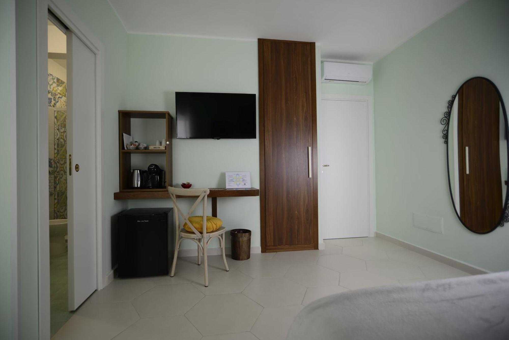 Malusi B&B Наполи Екстериор снимка